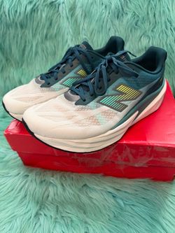 New Balance Men's FuelCell Rebel V5Road Running Shoes Medusa Green Faded Teal 11