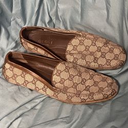 Gucci Flats