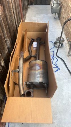 FJ Cruiser exhaust. Just 5,000 miles