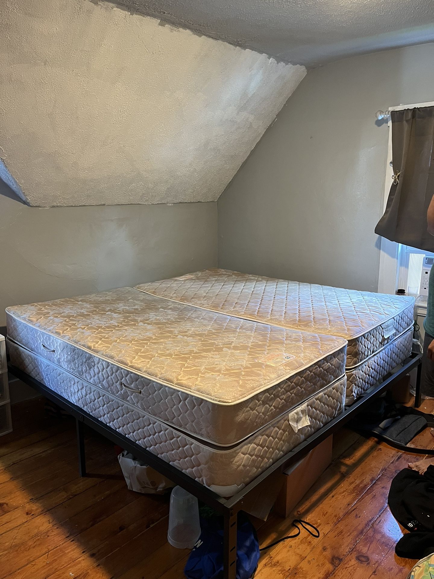 Two Twin Size Bed With Box Spring