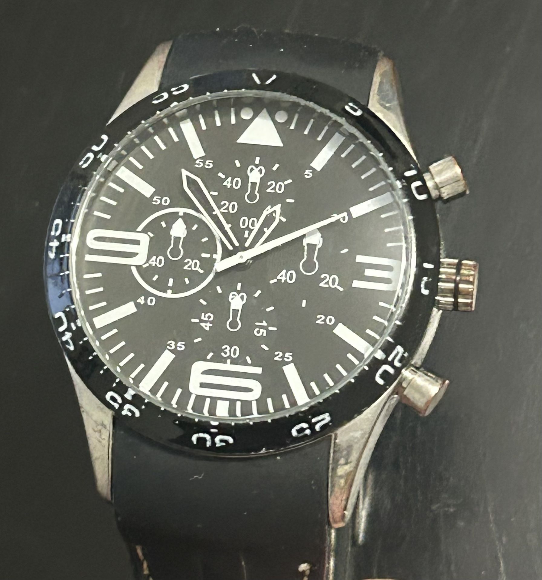 Nice Men’s Watch. $15