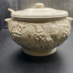 CERAMIC SOUP TUREEN  