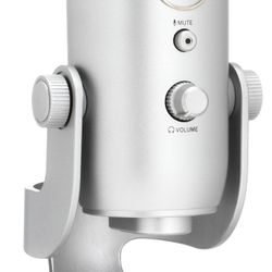 Yeti Blue USB microphone  NEW IN BOX!