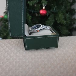 Beautiful And Elegant Blue Watch 