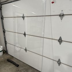 Acrylic Sheet 48’ x 84’ x 0.5’’