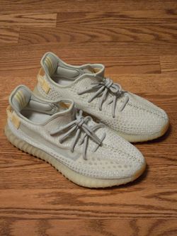 Adidas Yeezy Boost 350 V2 Light size 10.5