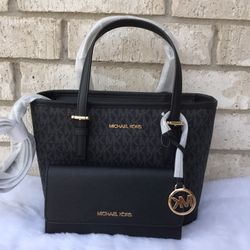 Nwt! Michael Kors Purse And Wallet 