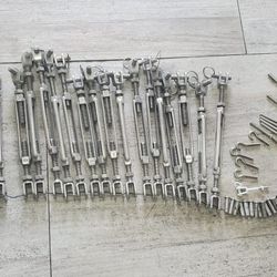 ⅜" x 11 in. Galvanized Jaw and jaw turnbuckle - 32 pieces