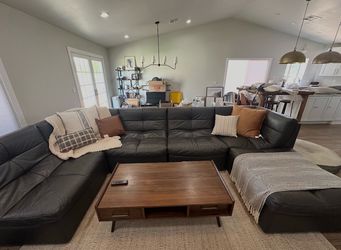 Z-Galleries Leather Sectional