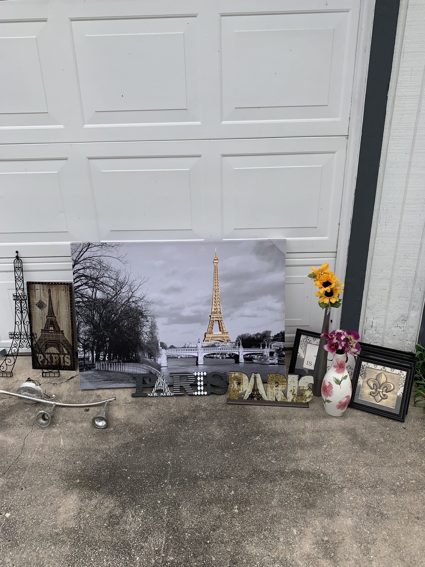 Paris theme home decor