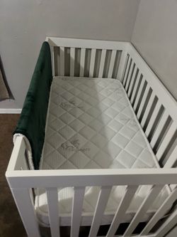Crib and mattress