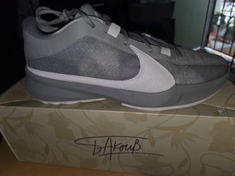 Nike Men's Giannis Freak 5 (Team) Basketball Shoes Size 13m