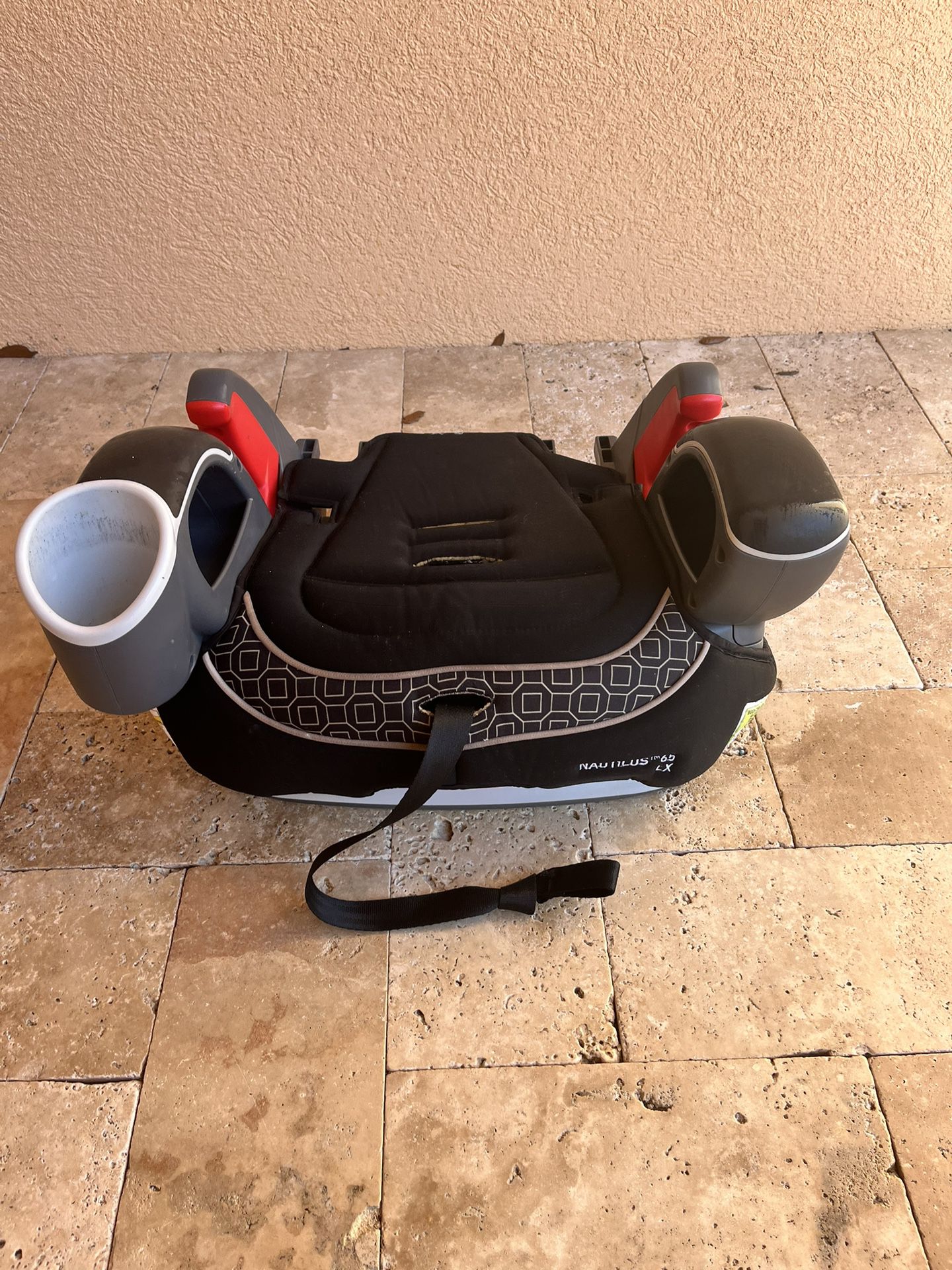 The Graco Nautilus 65 LX 3-in-1 harness booster car seat 