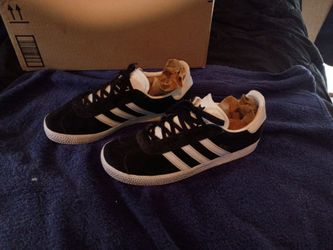 Addiddas. Size 7