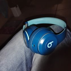 Beats By Dre. Wireless Bluetooth Headphones 