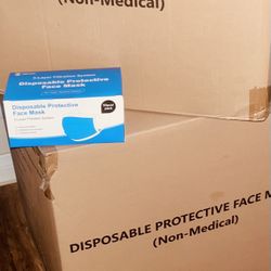100 x disposable protective face masks