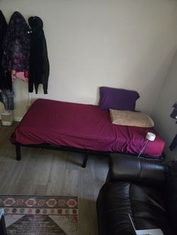 Twin bed with bed frame