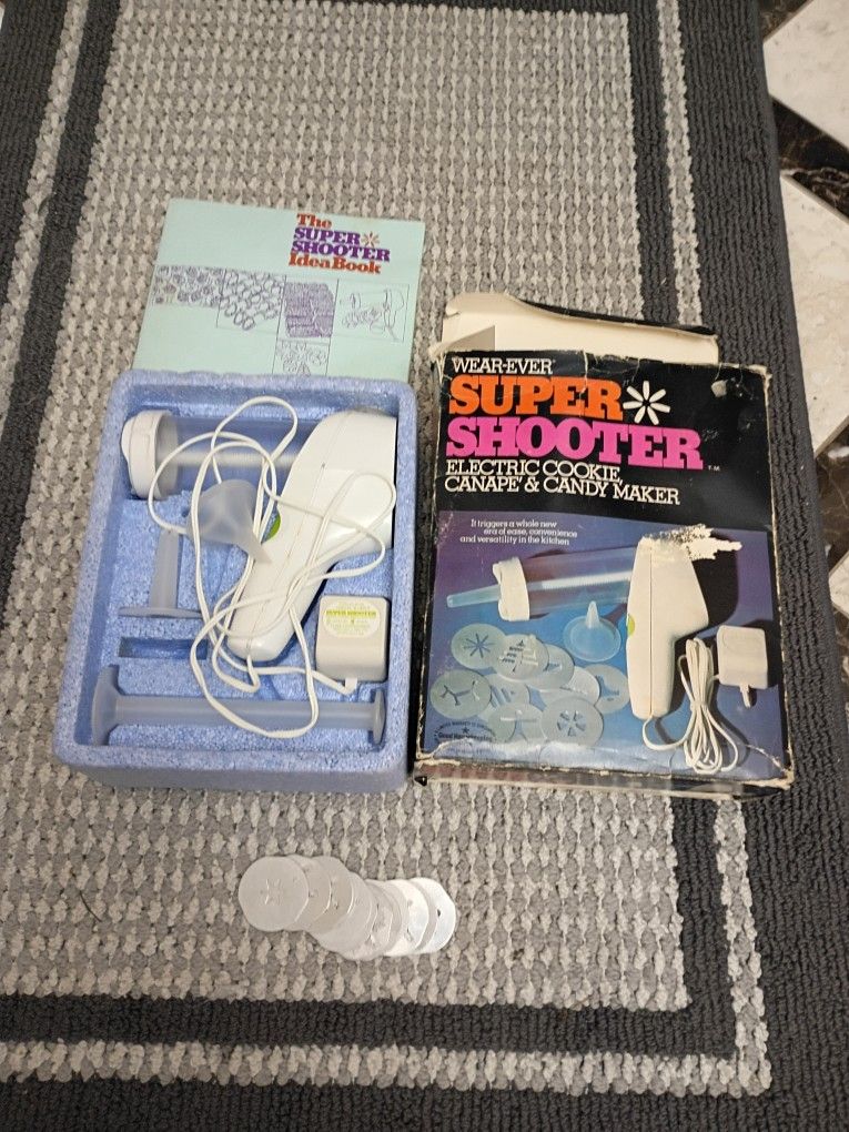 Vintage Wearever Super Shooter Cookie Candy Maker