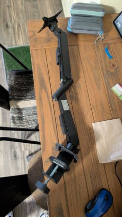 Onn Monitor Mount