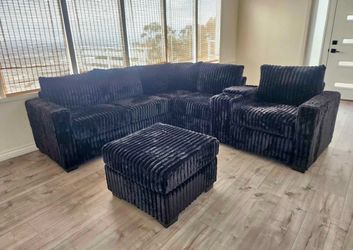 🔥 Large Corduroy Sectional Sofa – Financing Available