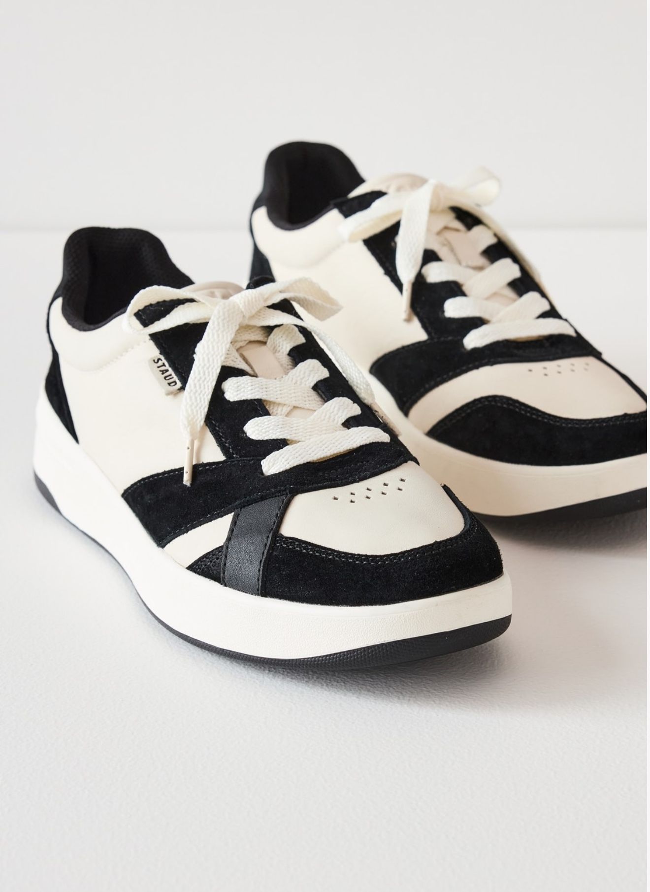 New In Box Designer Staud X Keds Black & White Leather & Suede Sneakers US 7 EU 37.5