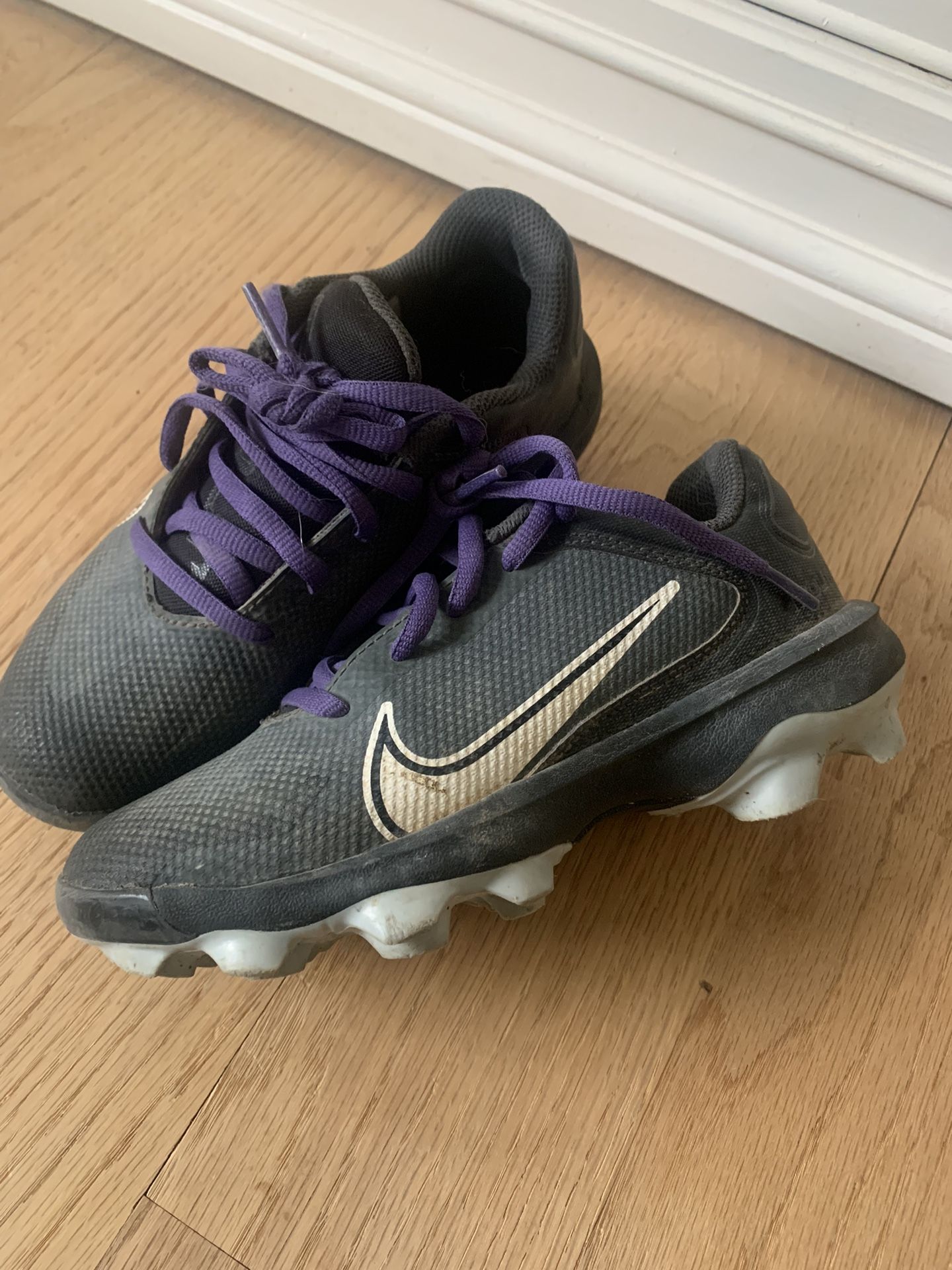 Youth Baseball Cleats