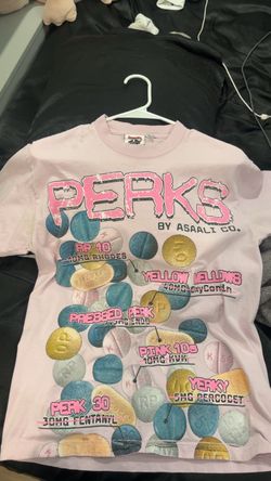 asaali perks shirt size small