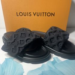 Louis Vuitton PoolPillow Comfort Slides 