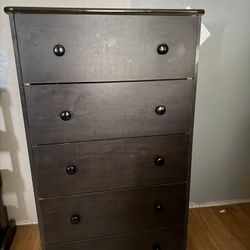 5 Drawer Dresser 