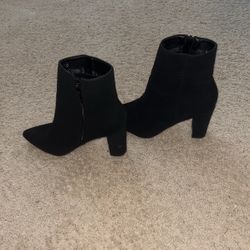 Black Heel Boots 
