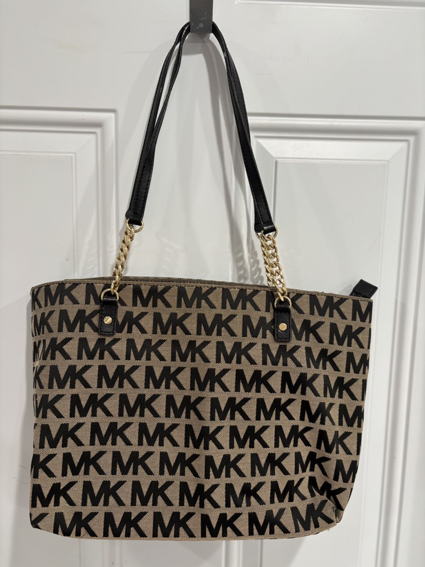 Michael Kors Hand Bag