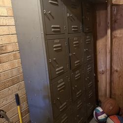 12 Storage Locker