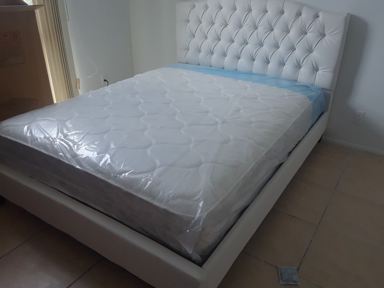 Queen bedwith mattress brand new free delivery same day
