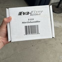 Eva Dry Mini Dehumidifier E-333