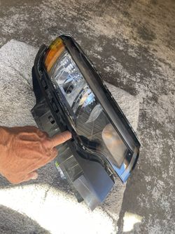 Jeep Compass Right Headlight OEM