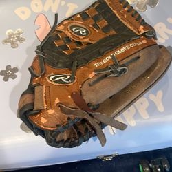 Rawlings 13 Inch Baseball Glove