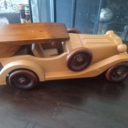 VINTAGE FORD WOODEN CAR