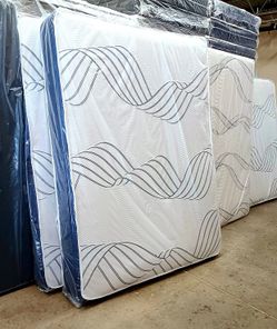 NEW QUEEN MATTRESS AND BOX SPRING -- Also Available In All Sizes.