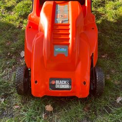 Black & Decker Electric Lawn Mower