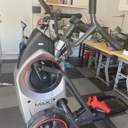 Bowflex max Trainer Elliptical/stair 