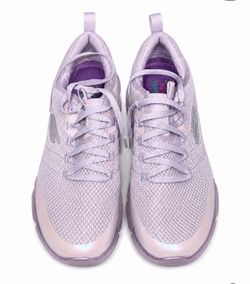 Woman’s sketchers NEW!