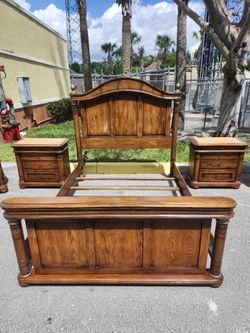 ROBUST QUEEN BEDROOM SET. TOMMY BAHAMA. QUEEN BED WITH TWO NIGHTSTANDS, AIRMORE AND DRESSER. SOLID WOOD - Same day delivery 🚚 💨