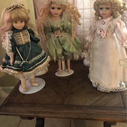 Dolls 