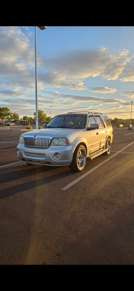 2003 Lincoln Navigator