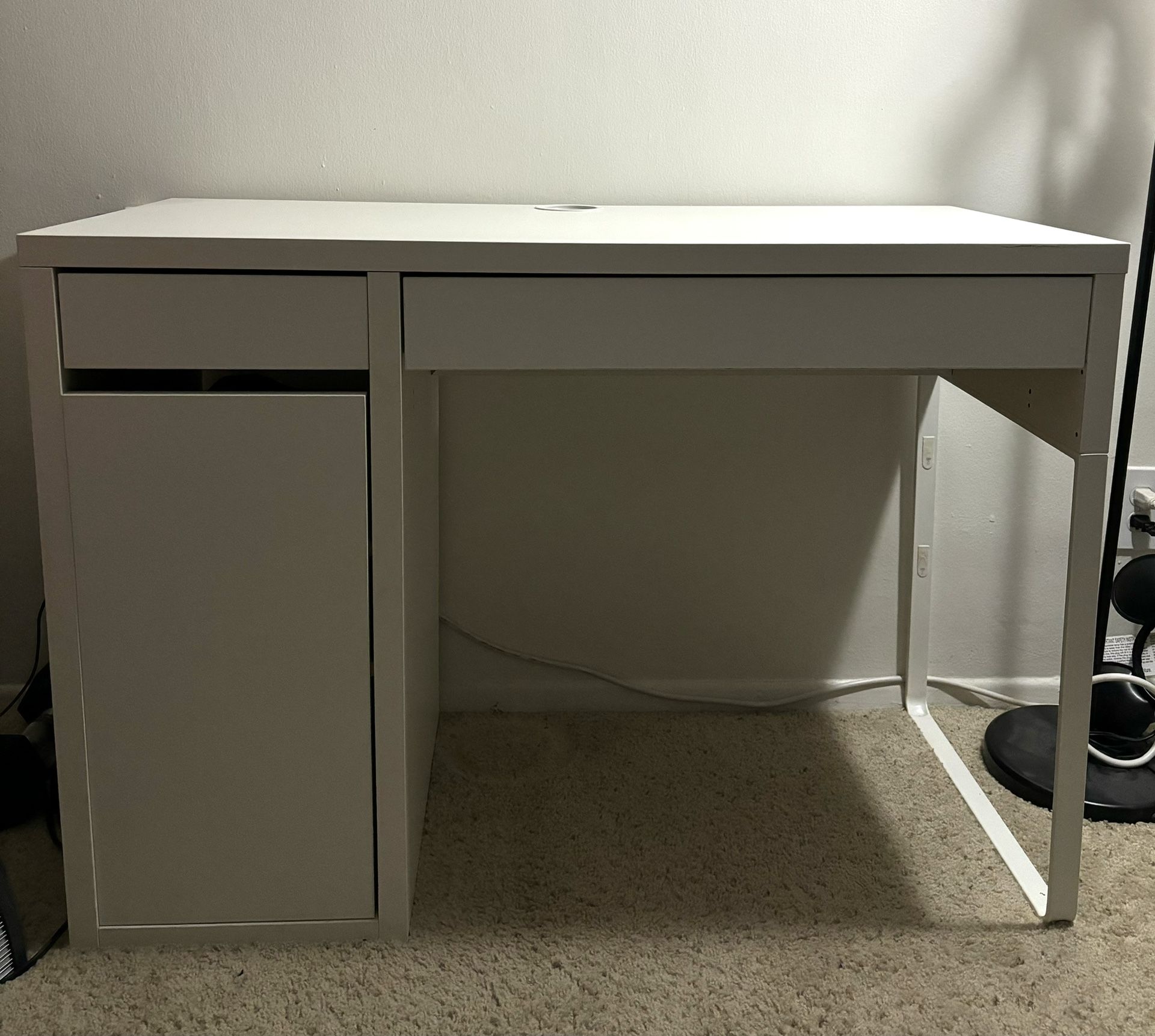 White Desk Or Vanity