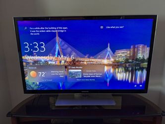 Samsung 55” LED Smart TV UN55C6400 w/ Stand