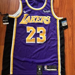 Los Angeles Lakers Jersey (Size M)