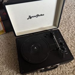 ByronStatics Record Player with records