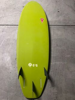 Surf board