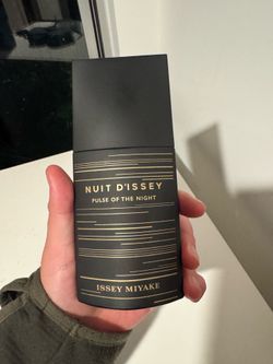 Issey Miyake - Nuit d’Issey ‘Pulse Of The Night’, 100 ml. Essentially full, bottle in excellent condition. RARE.
